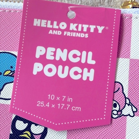 Brand New Hello Kitty Checkered Pink & White Large Zippered Pouch, Pin & Pencils - Picture 11 of 16
